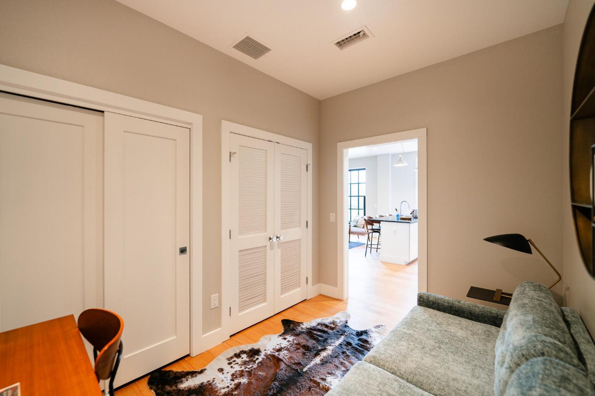 Western 1924 Luxury Lofts Martindale 외부 사진